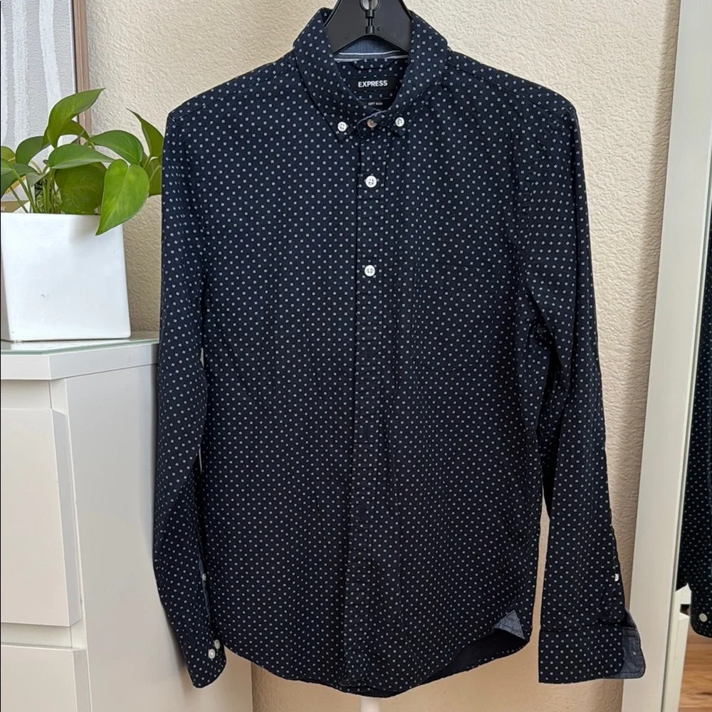 Express Men's Navy Dot Shirt size Small